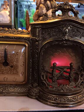 United Clock Corp Mantle Clock/Fireplace Antique Brass/Cast Metal**READ**